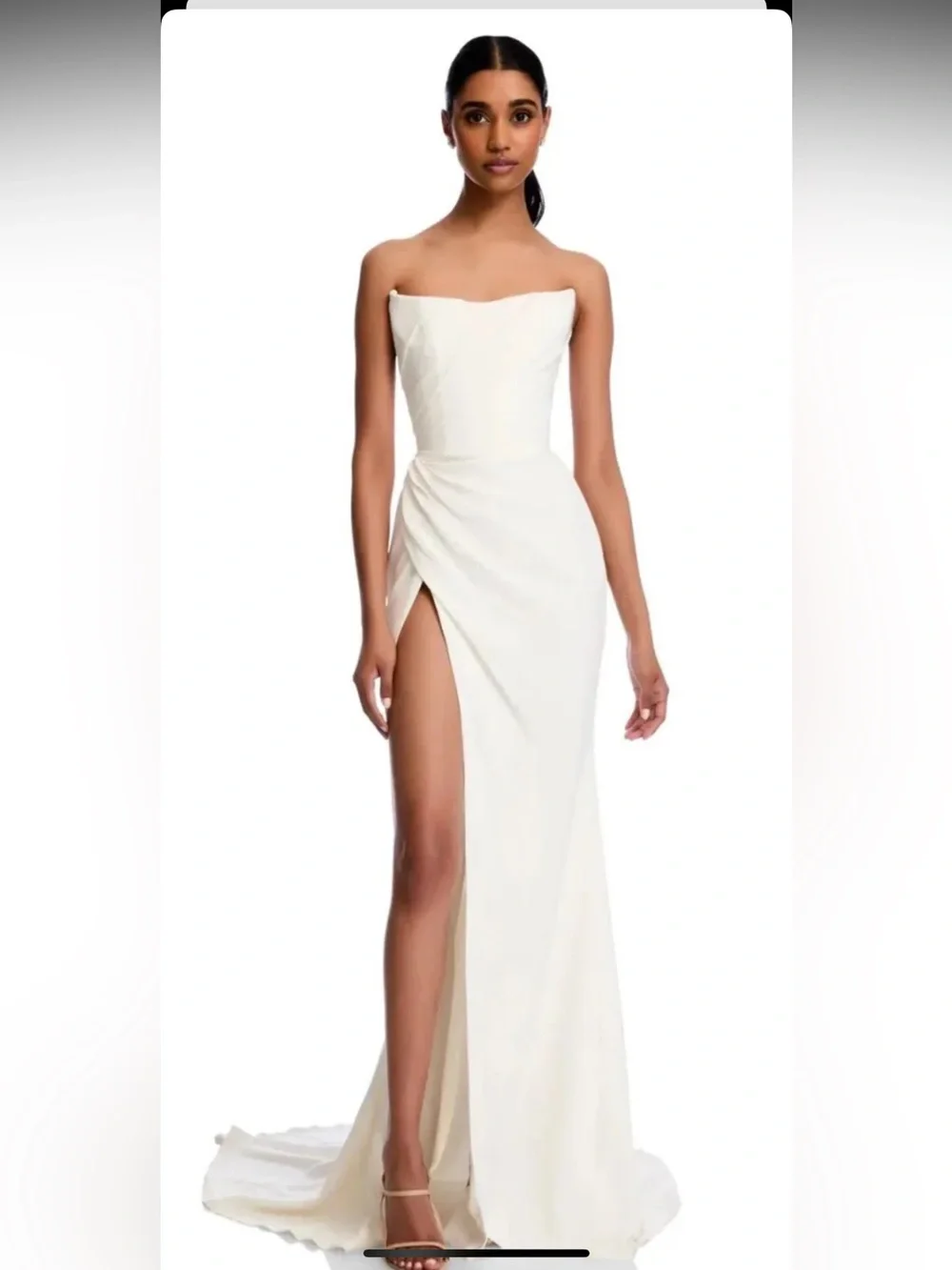 Choosen By Khya Spencer
Wedding Gown Strapless white - Picture 1 of 5